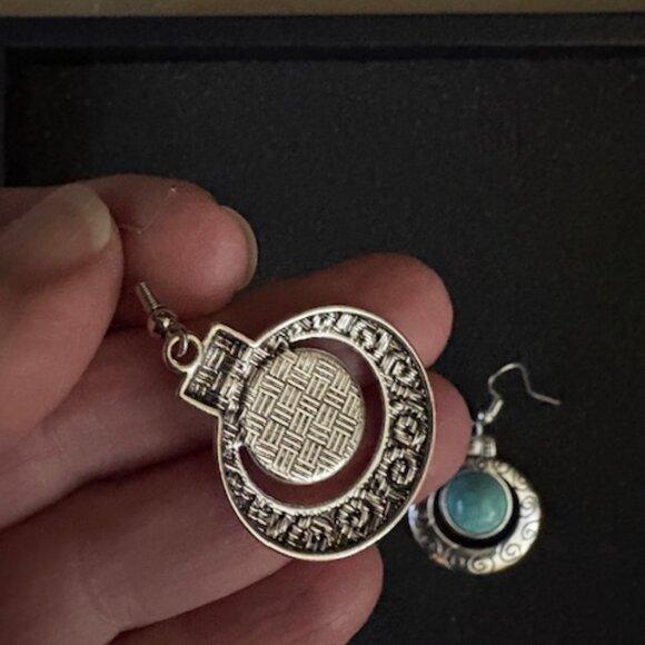 New Boho Turquoise Silver Tone Tribal Native American Style Drop Earrings - Picture 4 of 4
